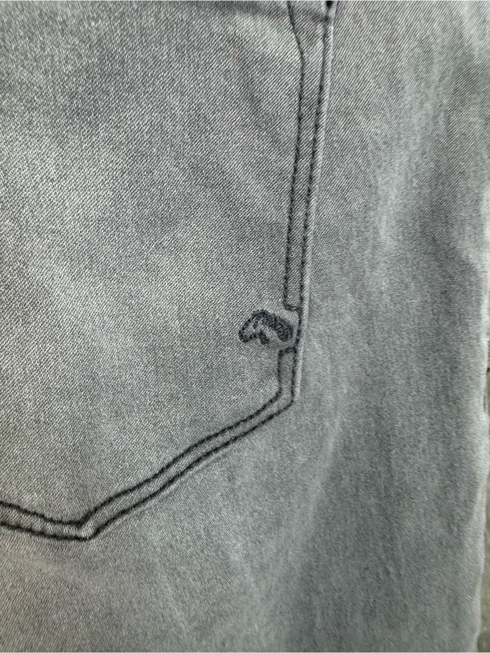 Jordache Super Skinny Gray Jeans Women’s Size 10 Stretch Denim - Picture 4 of 9